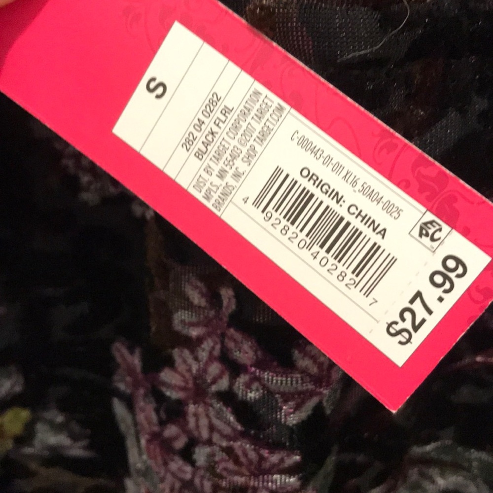 Velvet Robe - Picture 4 of 7